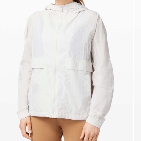 Lululemon Hood Lite Jacket *Packable - Picture 3 of 11